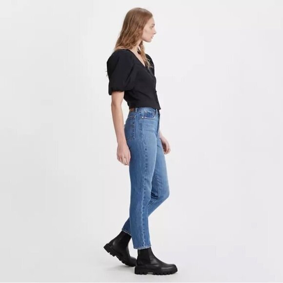 Levi's® Premium WEDGIE ICON FIT ANKLE WOMEN'S JEANS size 26 - Picture 3 of 11